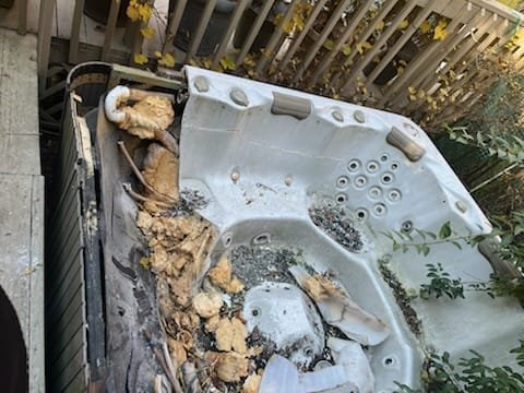 hot tub removal estate cleanout in NJ by junk be gone